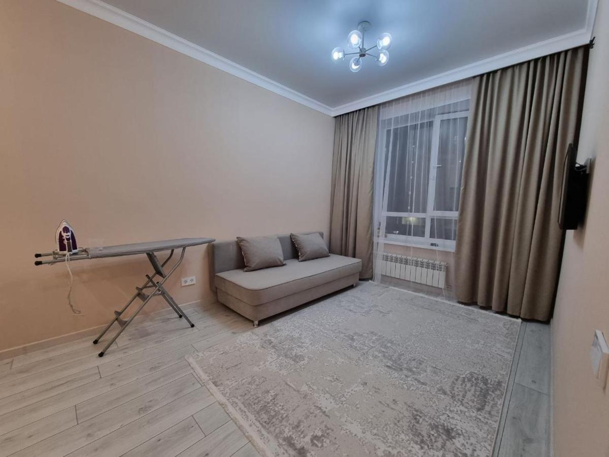 1 Комнатная Рядом C Expo, Mega Silk Way Apartment Nur-Sultan  Exterior photo